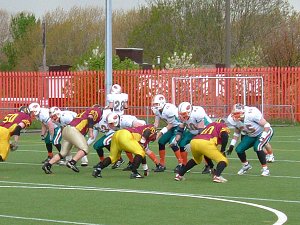 Duncan French in motion, Pete Rogers calls the play